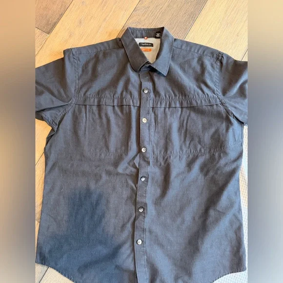 2 Sz Large Van Heusen Traveler Men's Dress Short Sleeve Shirt - Gray & Black - Picture 3 of 6